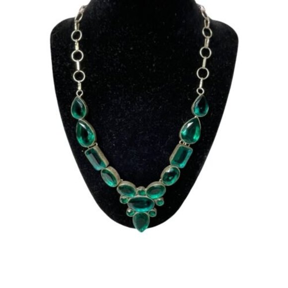 Sterling Silver Artisan Green Stone Statement Necklace 17 Stones 20”